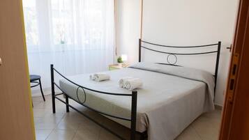 スタンダード ダブルルーム シティビュー | WiFi (無料)