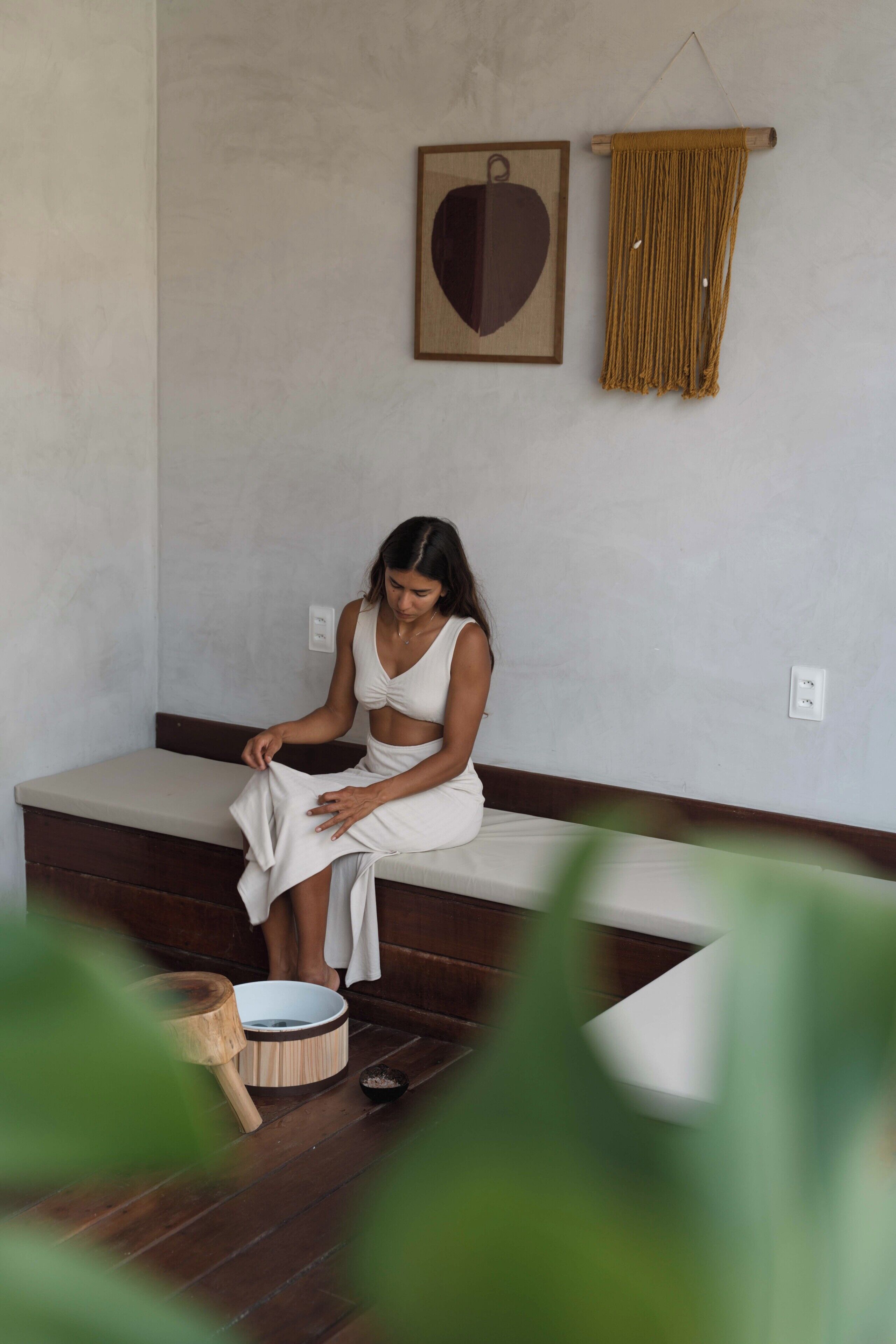 Ångbastu, massage med varma stenar, djupmassage och sportmassage