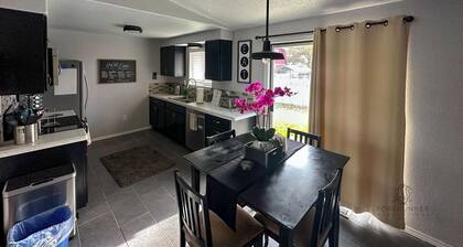 DeWitt Estate is your next pet free and homely living space with a full kitchen.