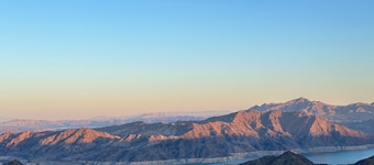 Scenic Desert Retreat • Views, Stargazing & Near Grand Canyon West