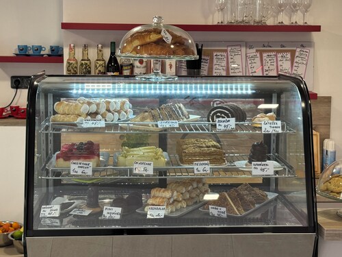 2-bedroom apartment with Balcony and River View - Bohemian Paradise/Free bikes