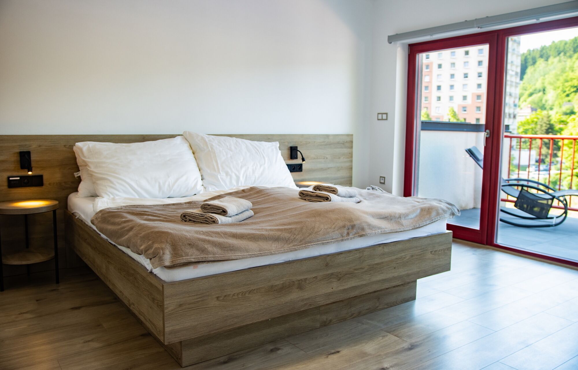2 bedrooms, in-room safe, desk, free WiFi
