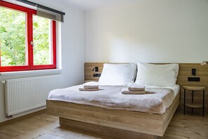 2 bedrooms, in-room safe, desk, free WiFi