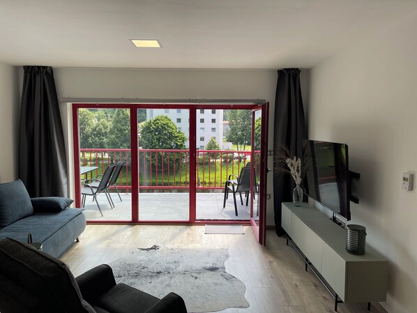 Een smart-tv, videogames, een dvd-speler en een filmbibliotheek