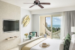 Suíte estúdio luxo, vista para o jardim | Cofres nos quartos, ferros/tábuas de passar roupa, Wi-Fi de cortesia