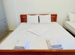 2 chambres, fer et planche Ă repasser, Wi-Fi, draps fournis