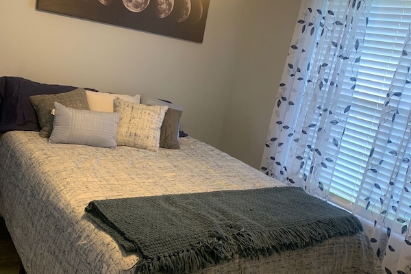 2 quartos, escrivaninha, Wi-Fi, roupa de cama