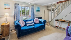 TV, fireplace, stereo, offices