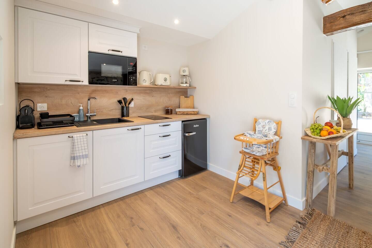 Réfrigérateur, micro-ondes, four, lave-vaisselle