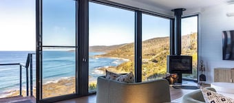 The Nook - relaxing home breathtaking ocean views