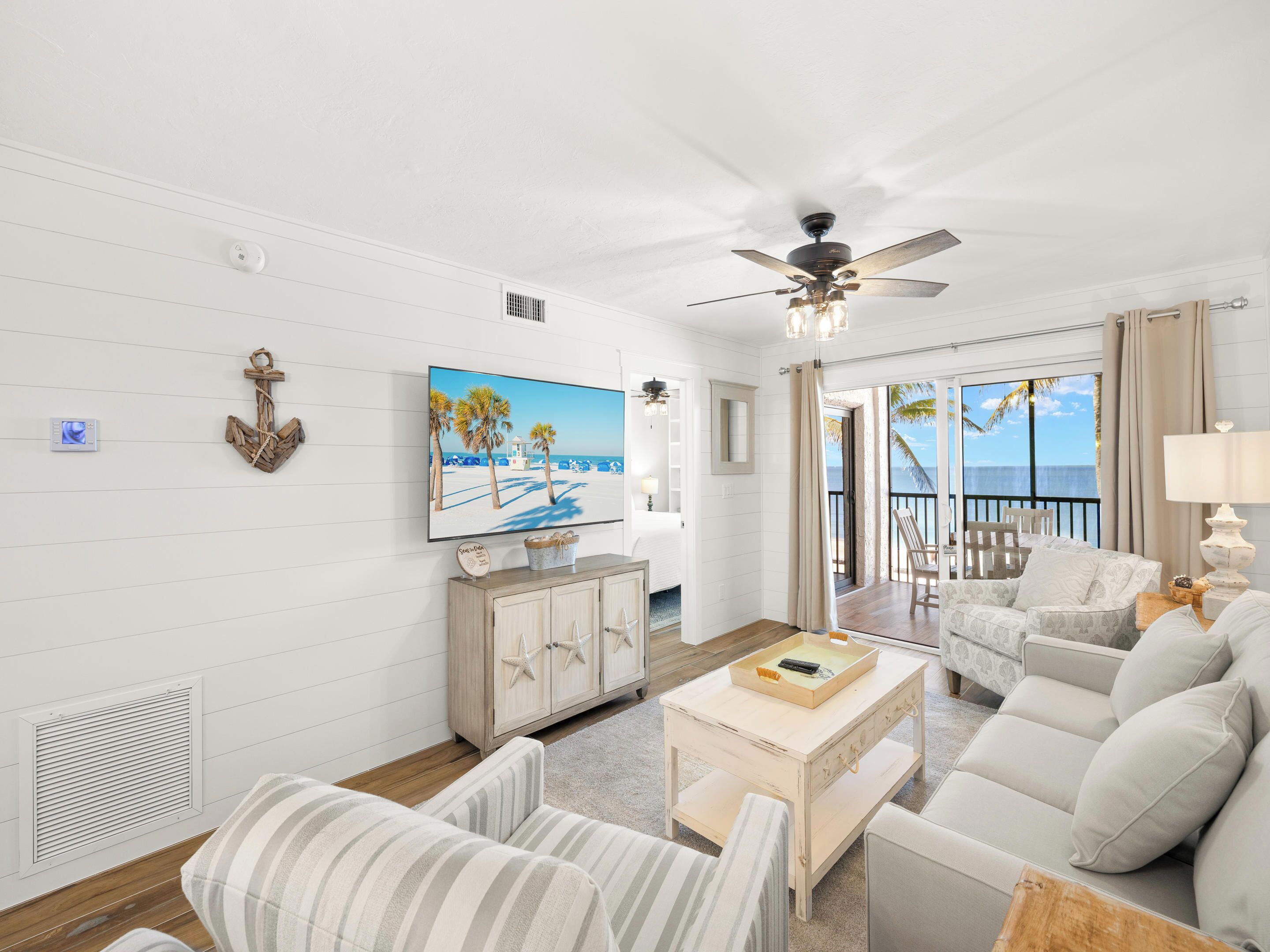 Condo (2 Bedrooms) | Property amenity