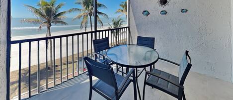 Condo (2 Bedrooms) | Outdoor dining