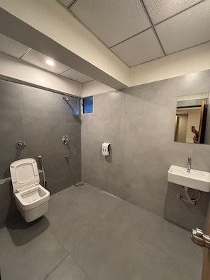 Chambre Standard, vue ville | Salle de bain