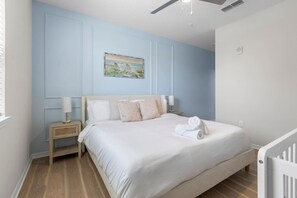 2 makuuhuonetta, työpöytä, silitysrauta/-lauta, Wi-Fi