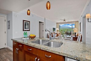 Condo (3 Bedrooms) | Private kitchen | Microwave, oven, dishwasher, coffee/tea maker