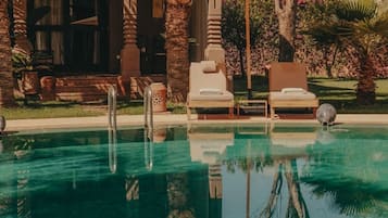 Deluxe Bungalow, Lanai, Pool View | In-room safe, free WiFi