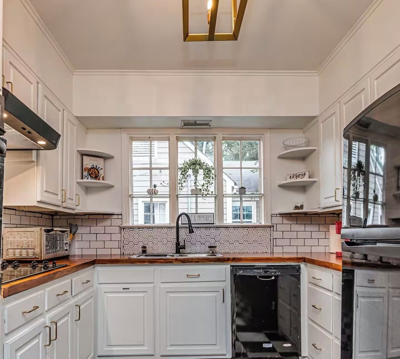 Microwave, oven, stovetop, dishwasher