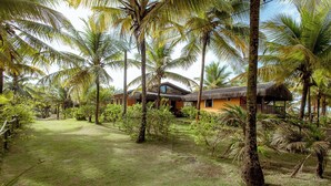 House - Ref gio p na Areia na Praia do Acu pe com Wi-fi (Ilhéus)