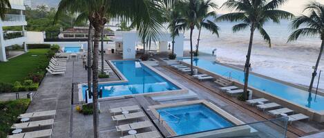 Outdoor pool, a heated pool