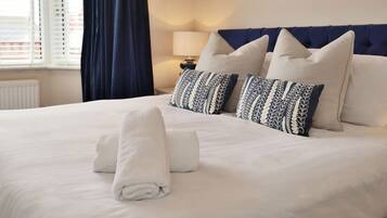 3 chambres, fer et planche à repasser, lit parapluie, Wi-Fi gratuit