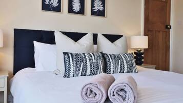 3 bedrooms, iron/ironing board, travel crib, free WiFi