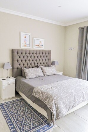 Coffres-forts dans les chambres, rideaux occultants