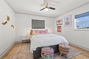 2 chambres, fer et planche à repasser, accès au Wi-Fi (inclus)