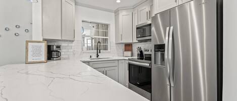 Microwave, oven, stovetop, dishwasher
