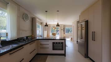 House, Smoking | 4 bedrooms