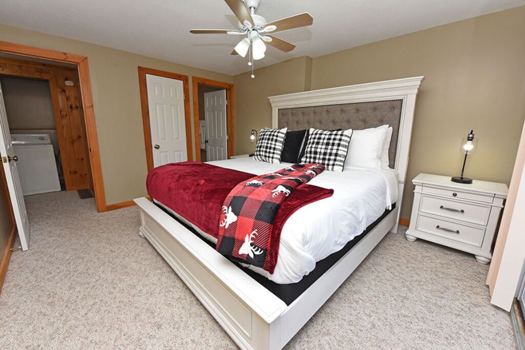 2 bedrooms, bed sheets