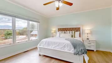 2 bedrooms, bed sheets