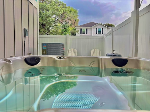 Hot Tub • 3-Story Beach Retreat w/ Arcade, Foosball & King Suite • Sleeps 13