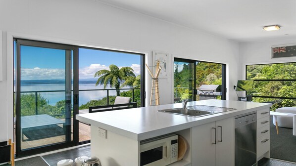 Fridge, microwave, dishwasher, coffee/tea maker