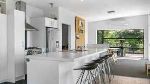 Fridge, microwave, dishwasher, coffee/tea maker