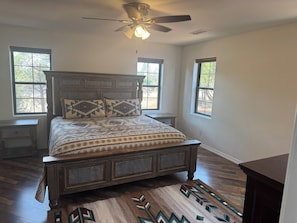 3 bedrooms, WiFi, bed sheets