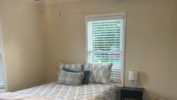 3 間睡房、熨斗/熨衫板、Wi-Fi、床單