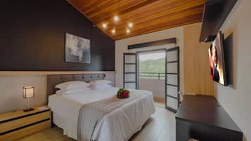 In-room safe, free WiFi