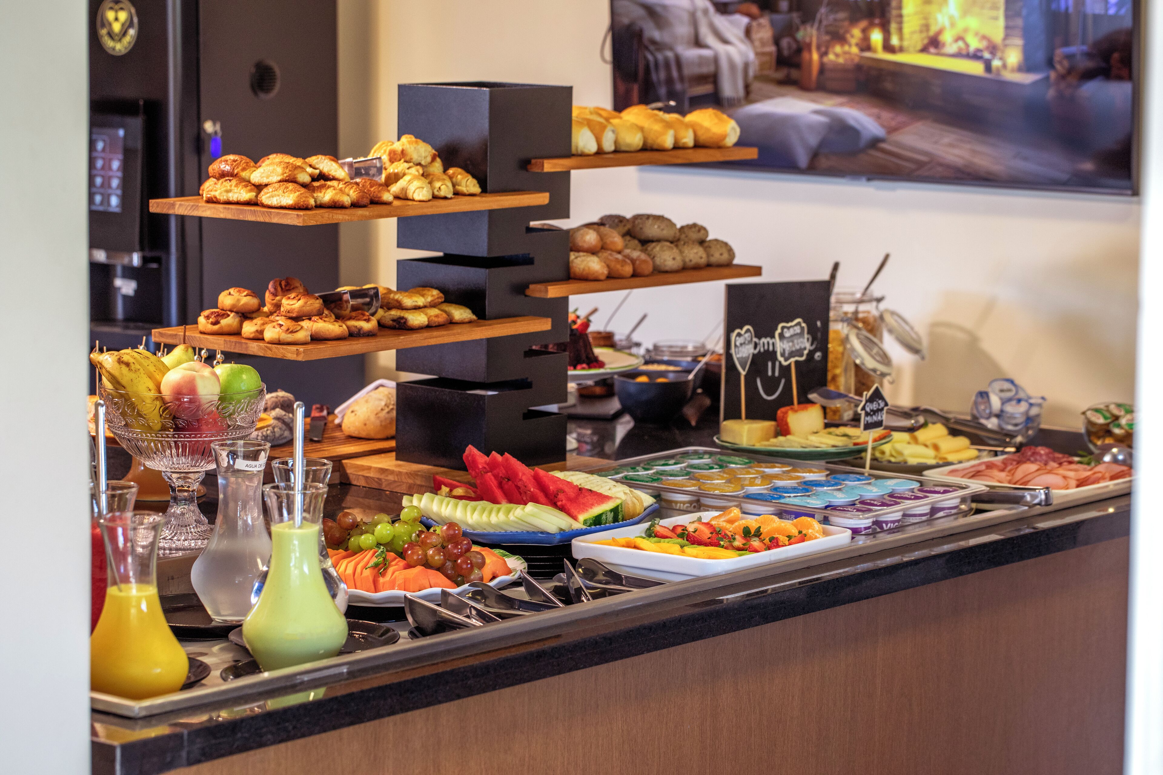 Free daily buffet breakfast