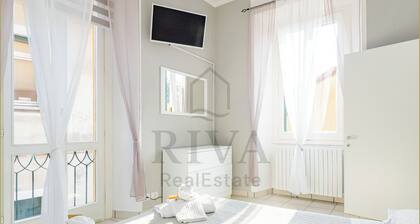 Situated between lake and mountains a spacious one-bedroom apartment elegant and modern