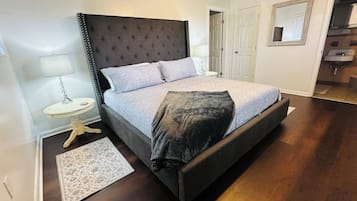 3 bedrooms, iron/ironing board, Internet, bed sheets