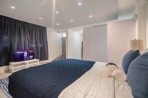 1 bedroom, in-room safe, desk, iron/ironing board