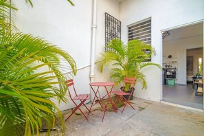 Outdoor dining - Luz Collection 3bedroom San Juan (San Juan)