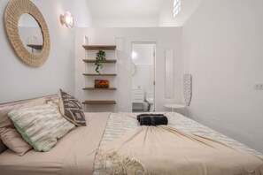In-room safe, desk, iron/ironing board, travel cot