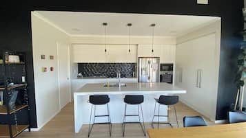 Microwave, oven, stovetop, dishwasher