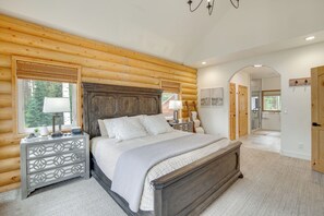 5 bedrooms, Internet, bed sheets - Hot Tub, Game Room! 3-Story Brian Head Home (Brian Head)