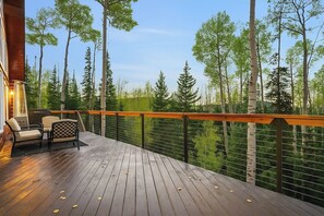 Terrace/patio - Hot Tub, Game Room! 3-Story Brian Head Home (Brian Head)