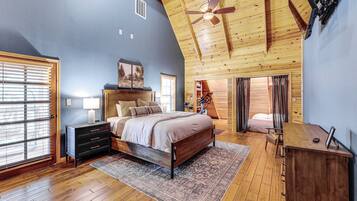 4 bedrooms, internet, bed sheets