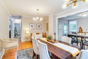 Dining - Cookout Ready: Walkable Home in Bearden Village (Knoxville)