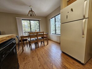 Interior - Modestly furnished Walnut Hills townhouse at a modest price (Flagstaff)