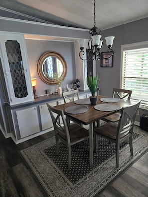 Dining - Charming home  gated 55 and up resort style community, in tranquil Fort Myers.  (Fort Myers)